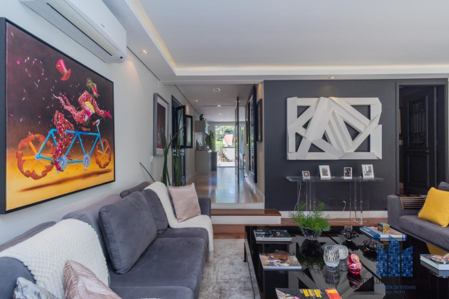 Imagem Casa com 5 Quartos à Venda, 720 m² em Pacaembu - São Paulo Imagem Casa com 5 Quartos à Venda, 720 m² em Pacaembu - São Paulo