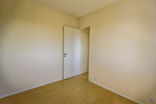 Imagem Imóvel com 3 Quartos à Venda, 63 m² em São Sebastião - Porto Alegre Imagem Imóvel com 3 Quartos à Venda, 63 m² em São Sebastião - Porto Alegre