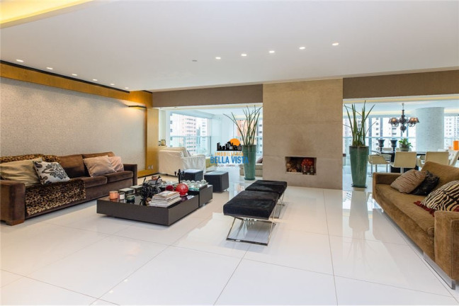 Imagem Apartamento com 4 Quartos à Venda,  em Moema - São Paulo