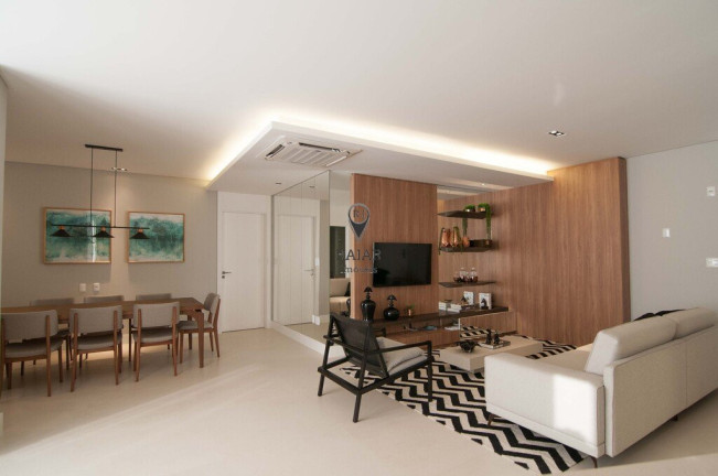 Imagem Loft com 4 Quartos à Venda,  em Centro - Balneário Camboriú