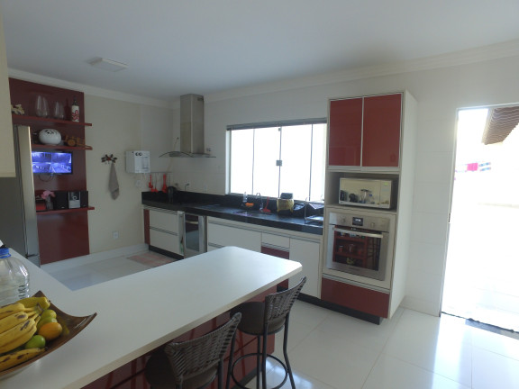 Imagem Imóvel com 4 Quartos à Venda, 350 m² em Taguatinga Norte (taguatinga) - Brasília Imagem Imóvel com 4 Quartos à Venda, 350 m² em Taguatinga Norte (taguatinga) - Brasília