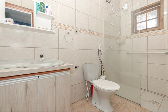 Imagem Casa com 3 Quartos à Venda, 250 m² em Espírito Santo - Porto Alegre Imagem Casa com 3 Quartos à Venda, 250 m² em Espírito Santo - Porto Alegre