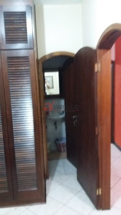 Imagem Sobrado com 4 Quartos à Venda, 225 m² em Santo Antônio - Osasco Imagem Sobrado com 4 Quartos à Venda, 225 m² em Santo Antônio - Osasco