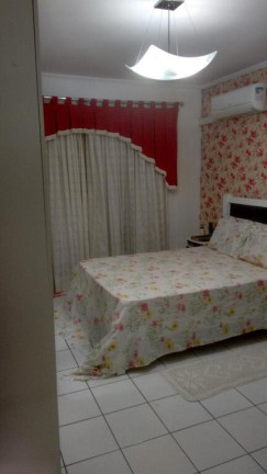 Imagem Sobrado com 5 Quartos à Venda, 300 m² em Vila Maria Alta - São Paulo