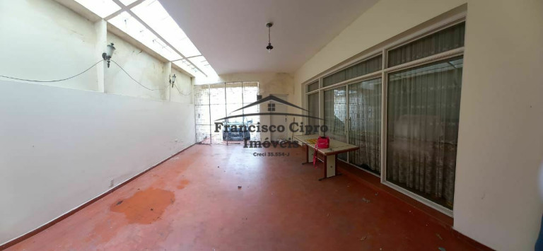 Imagem Sobrado à Venda, 404 m² em Centro - Guaratinguetá Imagem Sobrado à Venda, 404 m² em Centro - Guaratinguetá