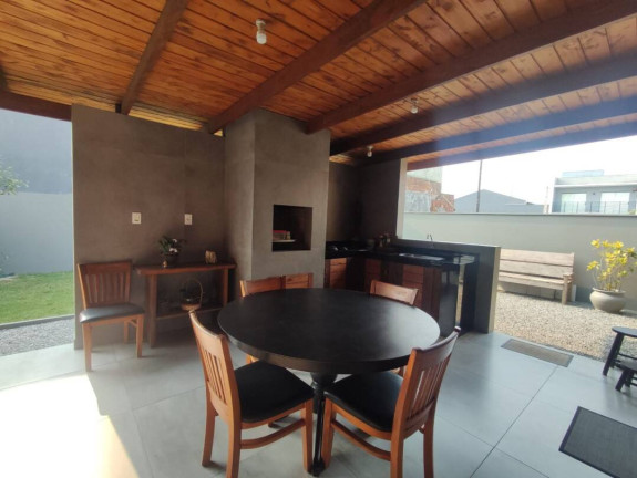 Imagem Casa com 2 Quartos à Venda, 330 m² em Salinas - Balneário Barra Do Sul Imagem Casa com 2 Quartos à Venda, 330 m² em Salinas - Balneário Barra Do Sul