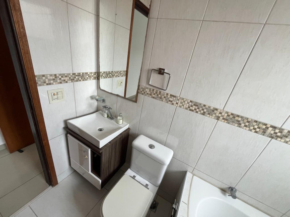 Imagem Casa com 3 Quartos à Venda, 210 m² em Jardim Monte Alegre - Taboão Da Serra Imagem Casa com 3 Quartos à Venda, 210 m² em Jardim Monte Alegre - Taboão Da Serra