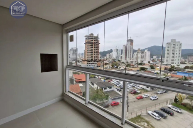 Imagem Apartamento com 2 Quartos à Venda, 61 m² em São Judas - Itajaí