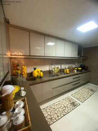 Imagem Imóvel com 3 Quartos à Venda, 200 m² em Pituaçu - Salvador