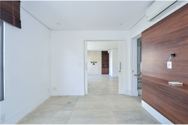 Imagem Imóvel com 1 Quarto à Venda,  em Vila Olímpia - São Paulo