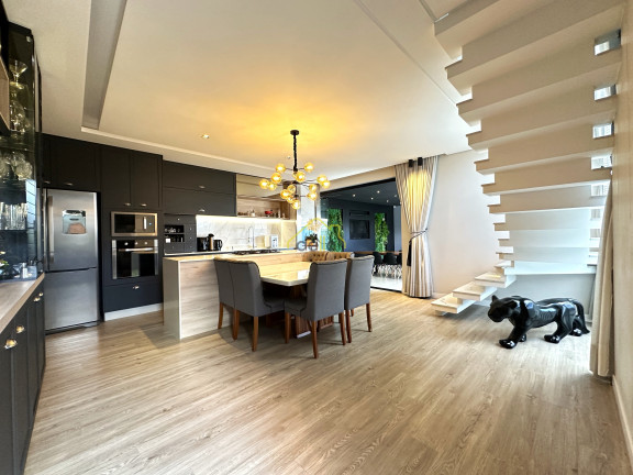 Imagem Casa com 3 Quartos à Venda, 155 m² em Iririú - Joinville