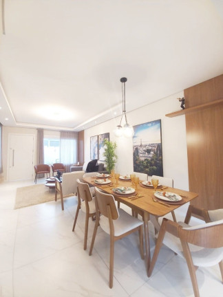 Imagem Sobrado com 3 Quartos à Venda, 153 m² em Camobi - Santa Maria