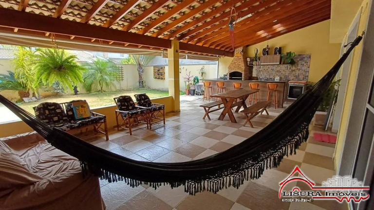 Casa de Condomínio com 3 Quartos à Venda, 106 m² em Loteamento Villa Branca - Jacareí