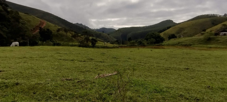 Imagem Chácara com 1 Quarto à Venda, 120 m² em Alto Do Cardoso - Pindamonhangaba Imagem Chácara com 1 Quarto à Venda, 120 m² em Alto Do Cardoso - Pindamonhangaba