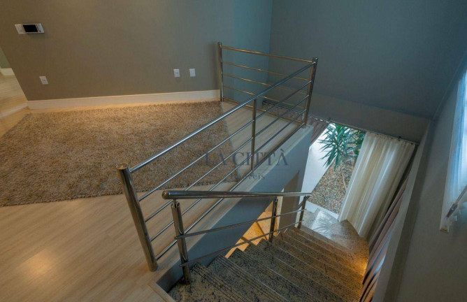 Imagem Casa com 4 Quartos à Venda, 381 m² em Vila Operária - Itajaí Imagem Casa com 4 Quartos à Venda, 381 m² em Vila Operária - Itajaí