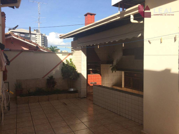 Imagem Casa com 3 Quartos à Venda, 219 m² em Primavera - Pouso Alegre Imagem Casa com 3 Quartos à Venda, 219 m² em Primavera - Pouso Alegre
