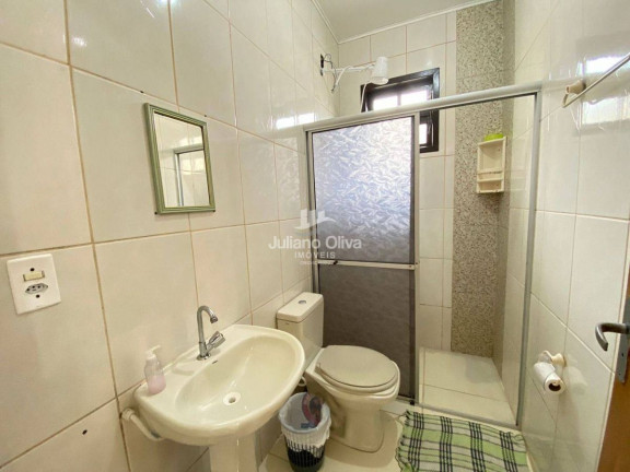 Imagem Casa com 2 Quartos à Venda, 64 m² em Barra Do Sai - Itapoá