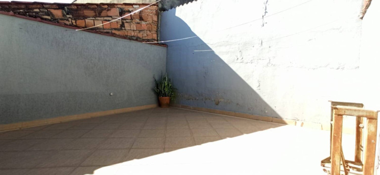 Imagem Casa com 2 Quartos para Alugar, 100 m² em Jardim Gurilândia - Taubaté