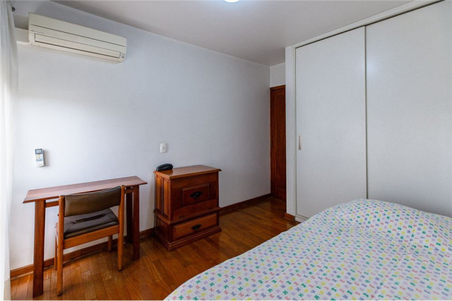 Imagem Imóvel com 4 Quartos à Venda, em Butantã - São Paulo Imagem Imóvel com 4 Quartos à Venda, em Butantã - São Paulo