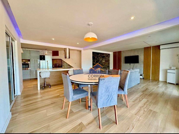Imagem Casa com 5 Quartos à Venda, 200 m² em Centro - Angra Dos Reis