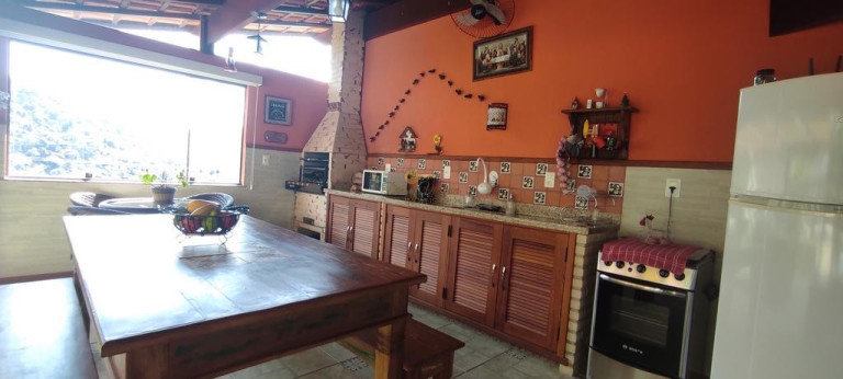 Imagem Casa com 2 Quartos à Venda, 1.192 m² em Albuquerque - Teresópolis Imagem Casa com 2 Quartos à Venda, 1.192 m² em Albuquerque - Teresópolis