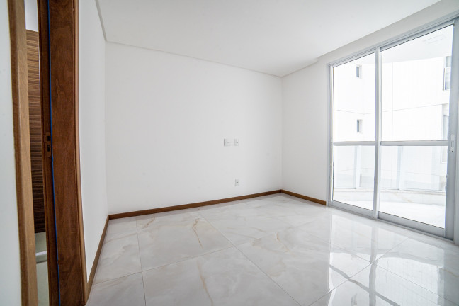 Imagem Imóvel com 4 Quartos à Venda, 115 m² em Praia Da Costa - Vila Velha Imagem Imóvel com 4 Quartos à Venda, 115 m² em Praia Da Costa - Vila Velha