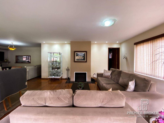 Imagem Casa com 4 Quartos à Venda, 224 m² em Comary - Teresópolis Imagem Casa com 4 Quartos à Venda, 224 m² em Comary - Teresópolis