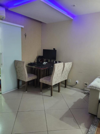 Imagem Casa de Condomínio com 2 Quartos à Venda, 90 m² em Curicica - Rio De Janeiro