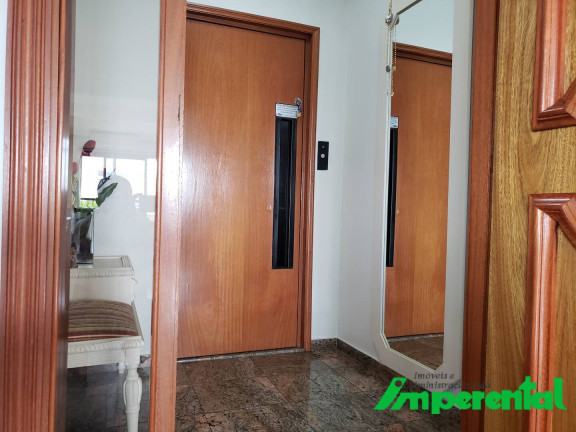 Imagem Apartamento com 4 Quartos à Venda, 198 m² em Gonzaga - Santos