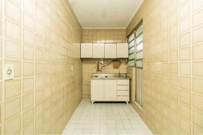 Imagem Imóvel com 1 Quarto à Venda, 34 m² em Santa Maria Goretti - Porto Alegre Imagem Imóvel com 1 Quarto à Venda, 34 m² em Santa Maria Goretti - Porto Alegre