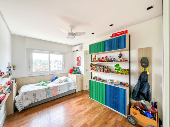 Imagem Apartamento com 4 Quartos à Venda, 304 m² em Petrópolis - Porto Alegre Imagem Apartamento com 4 Quartos à Venda, 304 m² em Petrópolis - Porto Alegre