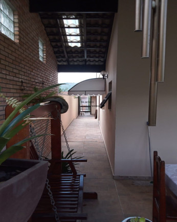 Imagem Sobrado com 3 Quartos à Venda, 250 m² em Vila Suissa - Mogi Das Cruzes Imagem Sobrado com 3 Quartos à Venda, 250 m² em Vila Suissa - Mogi Das Cruzes