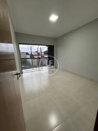 Imagem Casa com 3 Quartos à Venda, 212 m² em Residencial Kátia - Goiânia
