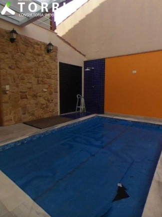 Imagem Casa com 2 Quartos à Venda, 175 m² em Jardim Leocádia - Sorocaba Imagem Casa com 2 Quartos à Venda, 175 m² em Jardim Leocádia - Sorocaba