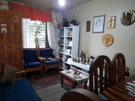 Imagem Casa com 3 Quartos à Venda, 135 m² em Vila Ipiranga - Porto Alegre Imagem Casa com 3 Quartos à Venda, 135 m² em Vila Ipiranga - Porto Alegre