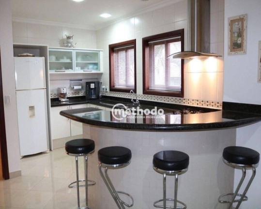 Imagem Casa com 3 Quartos à Venda, 700 m² em Jardim Pinheiros - Valinhos Imagem Casa com 3 Quartos à Venda, 700 m² em Jardim Pinheiros - Valinhos