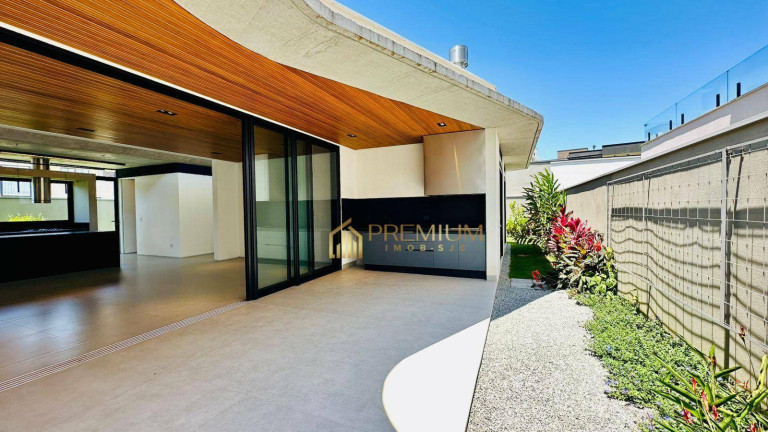 Imagem Casa com 3 Quartos à Venda, 239 m² em Condomínio Residencial Monte Carlo - São José Dos Campos