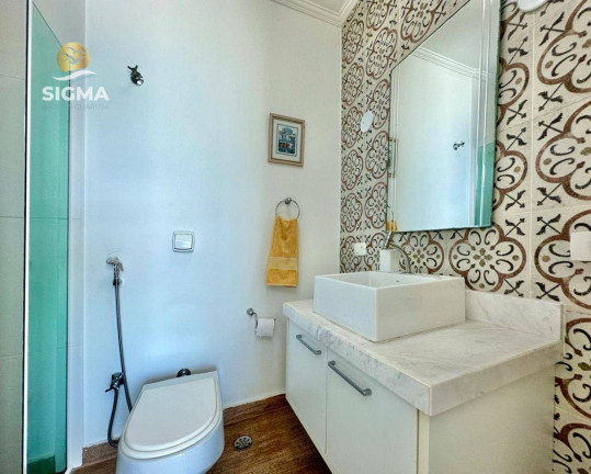 Imagem Cobertura com 3 Quartos à Venda, 250 m² em Pitangueiras - Guarujá