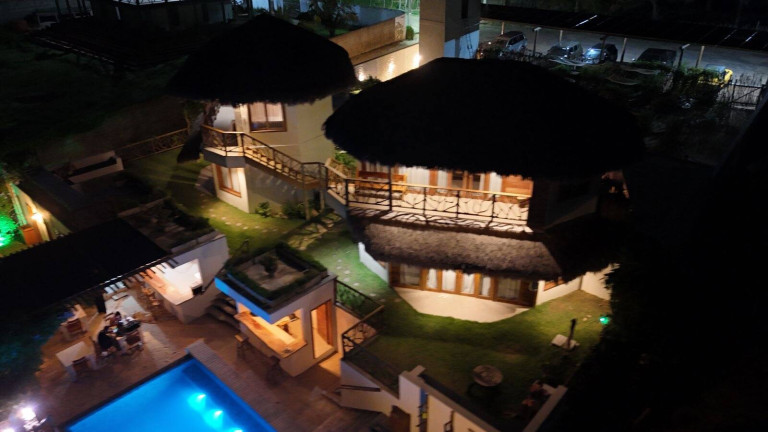 Imagem Imóvel Comercial à Venda, 352 m² em Praia De Caetanos - Amontada Imagem Imóvel Comercial à Venda, 352 m² em Praia De Caetanos - Amontada