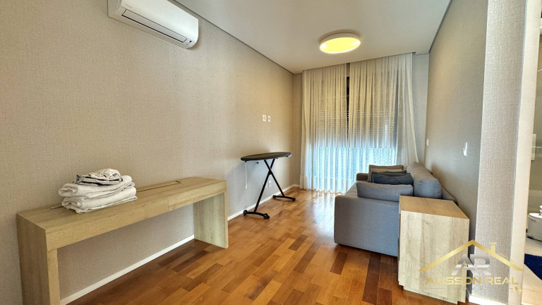 Imagem Casa de Condomínio com 4 Quartos à Venda, 422 m² em Cidade Tamboré - Santana De Parnaíba Imagem Casa de Condomínio com 4 Quartos à Venda, 422 m² em Cidade Tamboré - Santana De Parnaíba