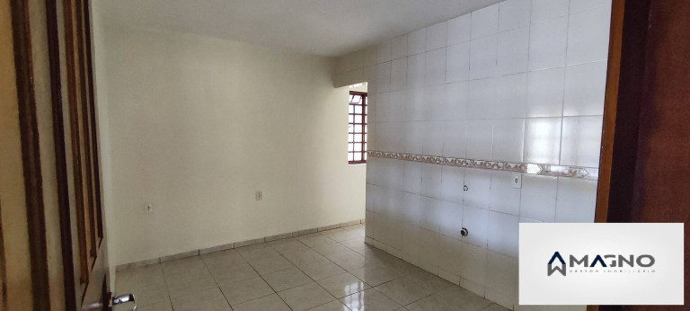 Imagem Casa com 3 Quartos à Venda, 131 m² em Coqueiral - Cascavel
