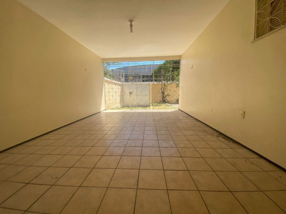 Imagem Casa com 3 Quartos à Venda, 260 m² em Montese - Fortaleza Imagem Casa com 3 Quartos à Venda, 260 m² em Montese - Fortaleza