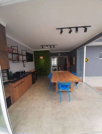 Imagem Casa com 3 Quartos à Venda, 300 m² em Caçapava Imagem Casa com 3 Quartos à Venda, 300 m² em Caçapava
