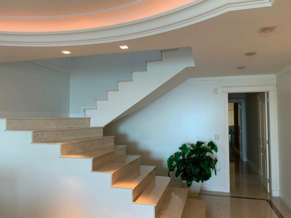 Imagem Cobertura com 4 Quartos à Venda, 331 m² em Centro - Balneário Camboriú