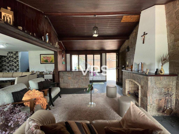 Imagem Casa com 3 Quartos à Venda, 142 m² em Parque São Luiz - Teresópolis Imagem Casa com 3 Quartos à Venda, 142 m² em Parque São Luiz - Teresópolis