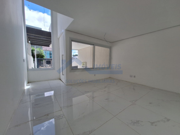 Imagem Sobrado com 3 Quartos à Venda, em Jardim Planalto - Porto Alegre Imagem Sobrado com 3 Quartos à Venda, em Jardim Planalto - Porto Alegre