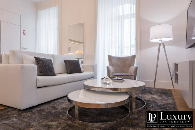 Imagem Apartamento com 3 Quartos à Venda, 190 m² em Centro - Lisboa Imagem Apartamento com 3 Quartos à Venda, 190 m² em Centro - Lisboa