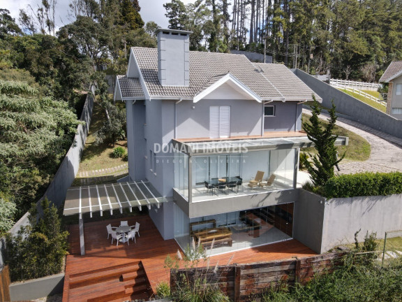Imagem Casa com 4 Quartos à Venda, 350 m² em Região Do Alto Do Capivari - Campos Do Jordão Imagem Casa com 4 Quartos à Venda, 350 m² em Região Do Alto Do Capivari - Campos Do Jordão