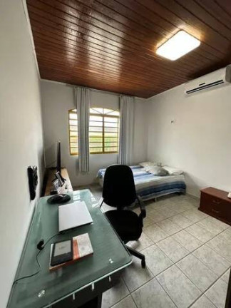 Imagem Casa com 3 Quartos à Venda, 300 m² em Novo Aleixo - Manaus