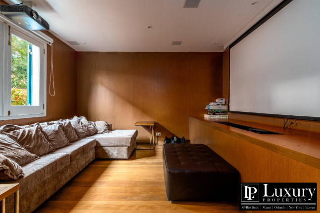 Imagem Casa com 4 Quartos à Venda, em Jardim Paulista - São Paulo Imagem Casa com 4 Quartos à Venda, em Jardim Paulista - São Paulo